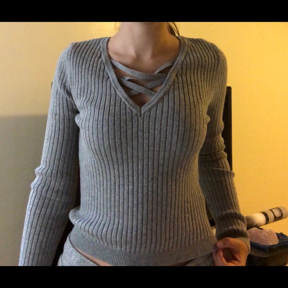 Ribbed long sleeve v neck sweater